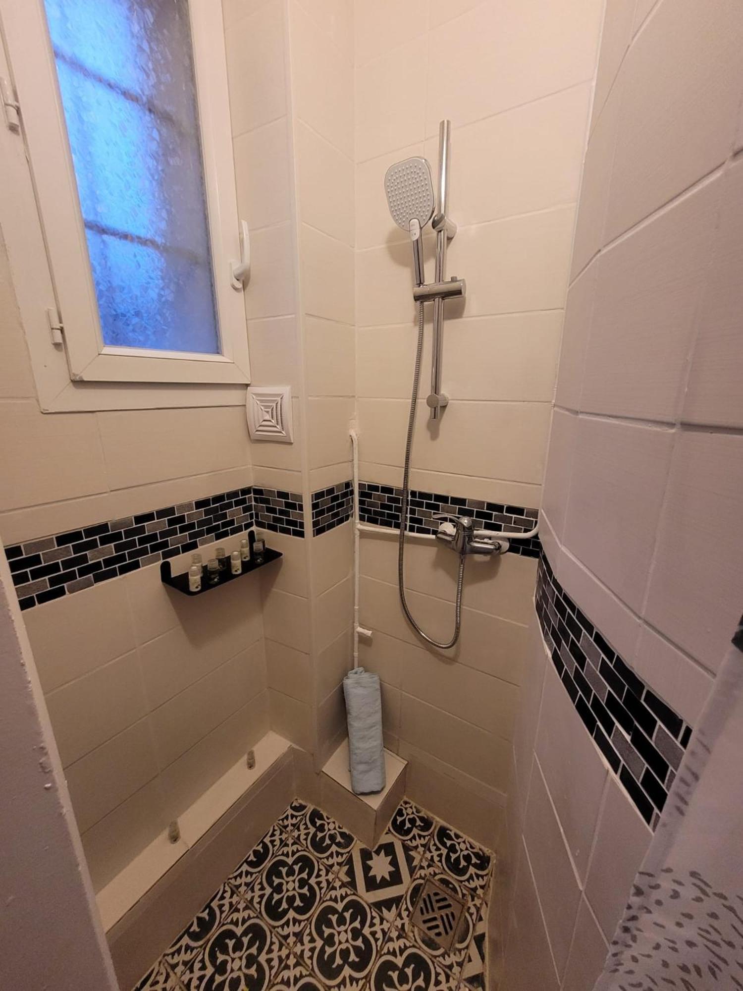 Charmant Appartement Pres De Montmartre 2 Paříž Exteriér fotografie